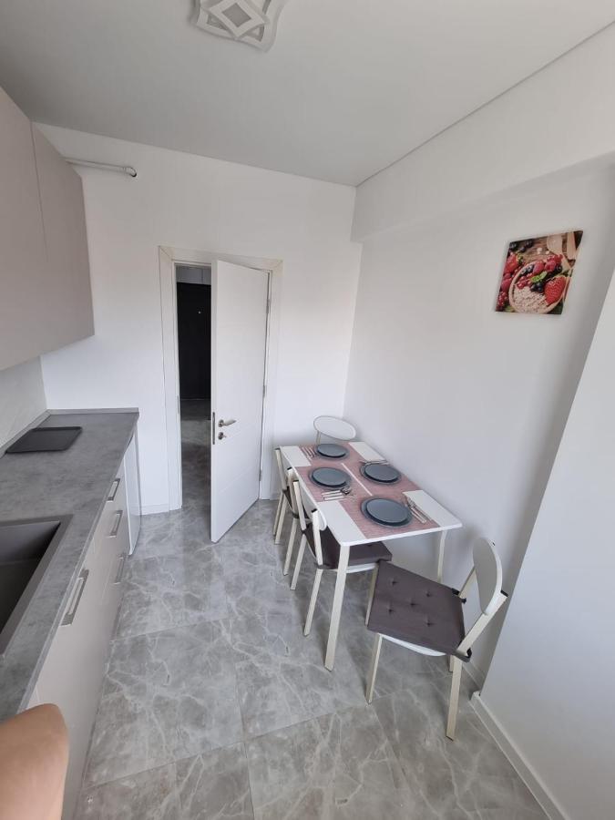 Apartamente Azra นาโวดาริ ภายนอก รูปภาพ